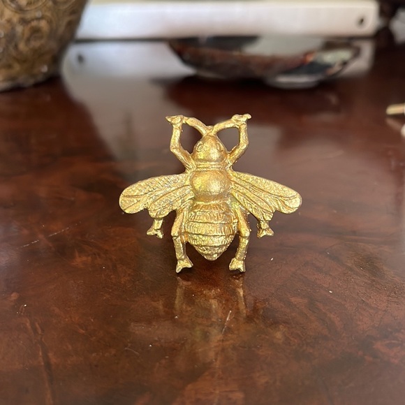 🐝Set of 6 Antique Gold Bee Cabinet Knobs - Picture 8 of 9